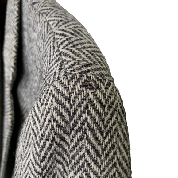 Vintage Harris Tweed Herringbone Sport Coat - Picture 12 of 12